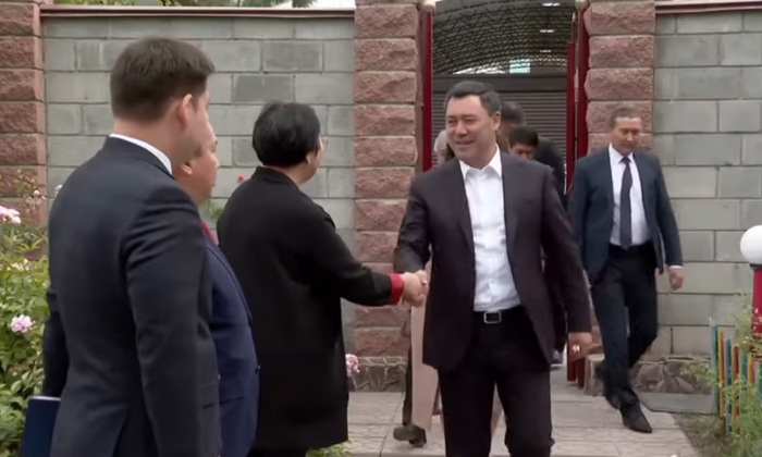 ОАО «ГИК» продает дом, подаренный президентом Садыром Жапаровым