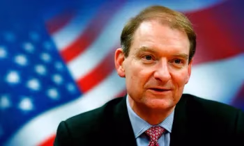 Пол Аткинс Баалуу кагаздар жана биржалар боюнча комиссиянын башчысы болуп дайындалды