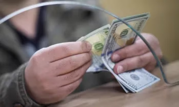 300дөн 783кө чейин: Кыргызстандагы акча алмаштыруучу жайлардын акыркы 20 жылдагы  өзгөрүү динамикасы