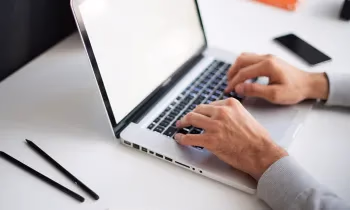 В Кыргызстане заработал сервис для поиска законов myizam.kg