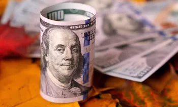 Лицензии двух обменных бюро приостановлены на 16 дней