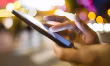 «Стянуть, но не украсть»: Что такое «банковское стягивание» денег?