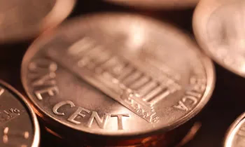 Грядет «налог на округление»? Как дефицит пенни вызвал хаос в американских банках и розничной торговле