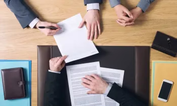 Кыргызстан сокращает разрешительные документы для бизнеса более чем на 50%