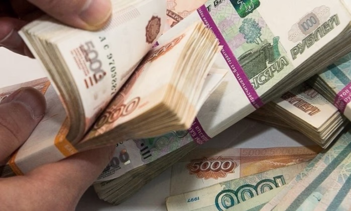 Россия готовит ограничения на вывоз наличных рублей и золота