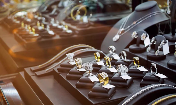 Алтынды арзандатуу: Кыргызстанда зергерчилик олуттуу өзгөрүүгө дуушар болот