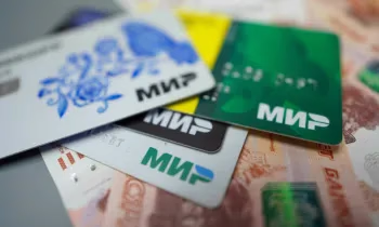 В России выдача кредитных карт упала до минимума с 2022 года