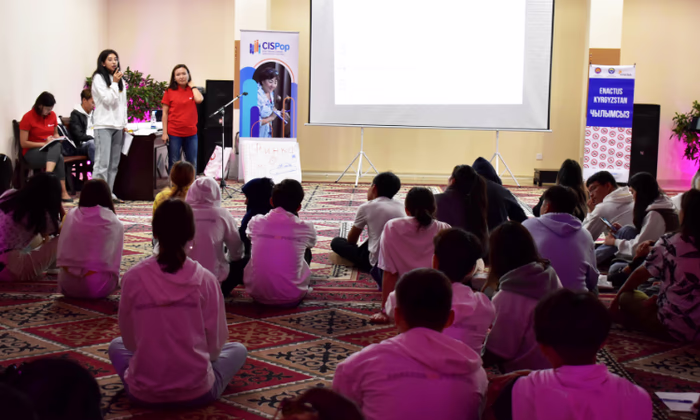 FINCA Банк обучил студентов финграмотности