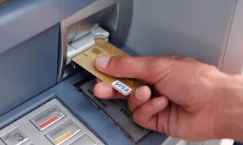 Макеты милиционеров у банкоматов появились в Кыргызстане