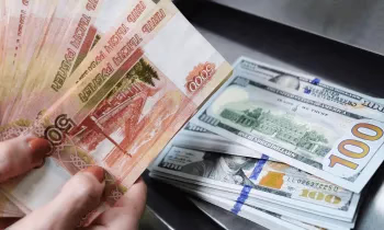 Россиян обяжут сообщать источник наличных при поездках в Кыргызстан