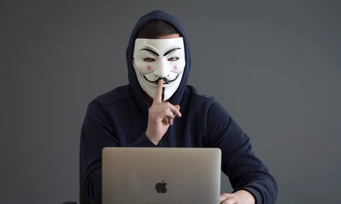 Банки обяжут предупреждать клиентов об ответственности за передачу карт третьим лицам