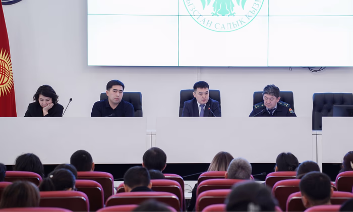 Комиссии, QR и задержки денег: ГНС встретилась с банками из-за жалоб бизнеса