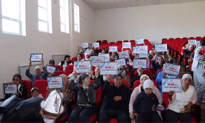 75 семей получили по 150 тысяч сомов по соцконтракту