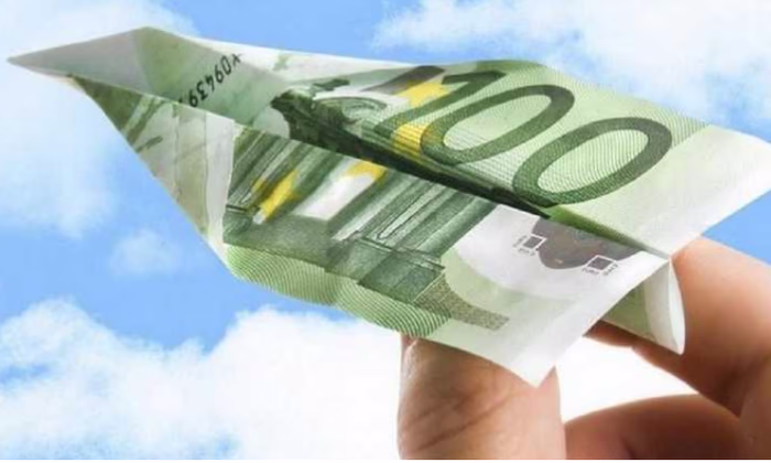 В РФ предлагают ввести налог на денежные переводы трудовых мигрантов