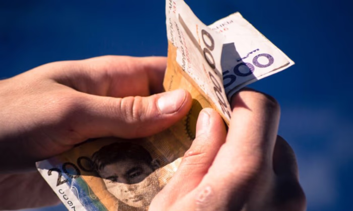 Списание процентов по кредитам: на каждого по 700 сомов