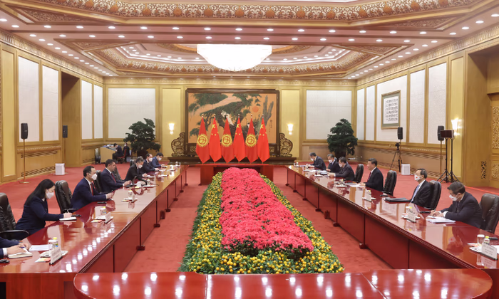 Президент КР предложил создать Кыргызско-Китайский инвестиционный фонд