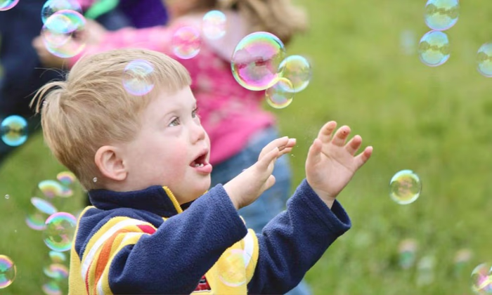 Эстафета добра: Сделайте вклад в поддержку особенных детей!