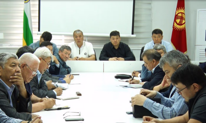 Кабмин провел круглый стол с фермерами Чуйской области