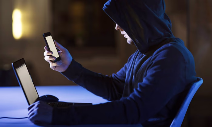 Мошенники освоили вдвойне опасную схему кражи денег