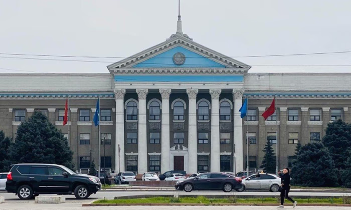 Внедрение безналичного расчета в общественном транспорте отложено