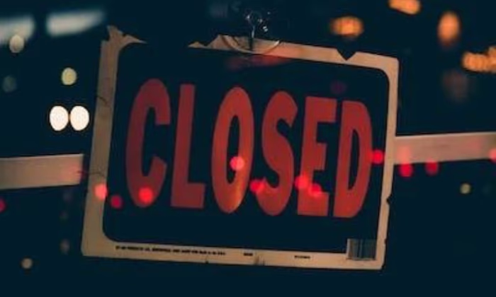 Приостановлено действие лицензий двух обменных бюро Бишкека