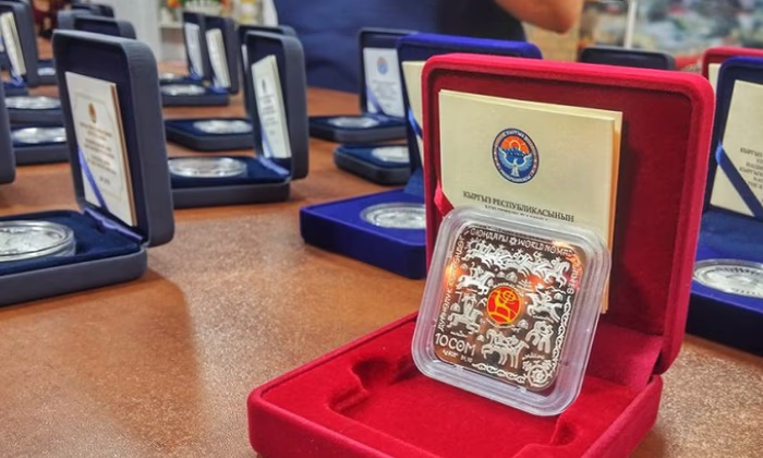 Сколько памятных коллекционных монет выпущено Национальным банком?