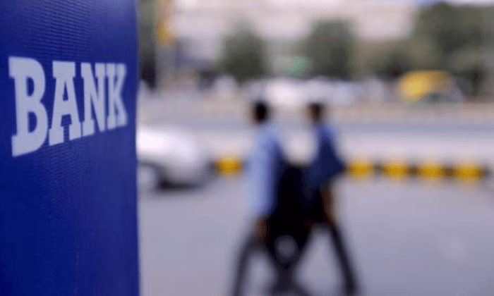 Российский рынок могут покинуть 50 банков