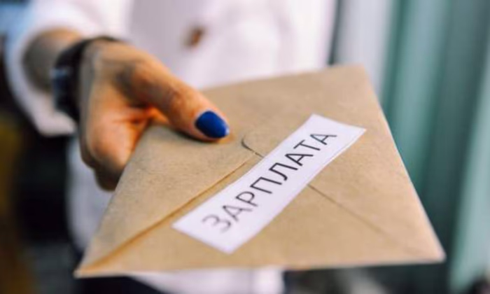 Среднемесячная номинальная зарплата в КР выросла до 32 146 сомов