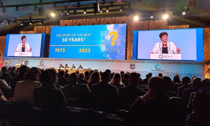 Глава НБ КР принял участие в собраниях Всемирного банка и МВФ