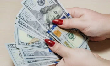 Кыргызстанка оштрафована за теневой обмен валюты