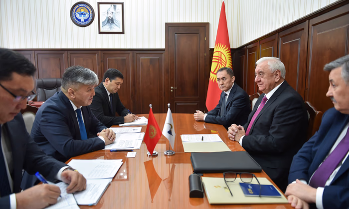 Глава коллегии ЕЭК Михаил Мясникович посетил КР с рабочим визитом