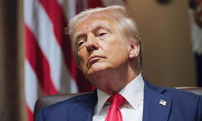 США приостановили пошлины для 75 стран, но повысили тарифы для Китая до 125%