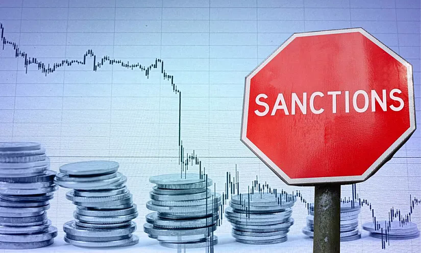 Меры КР по соблюдению санкций: В администрации президента обсудили деятельность «Торговой компании» и «Капитал Банка»