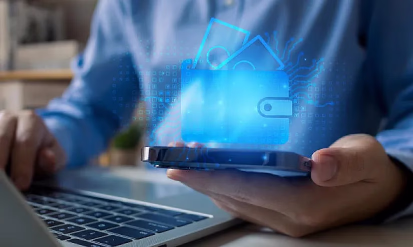 Теперь не более 100 тысяч: в России ужесточили правила денежных переводов