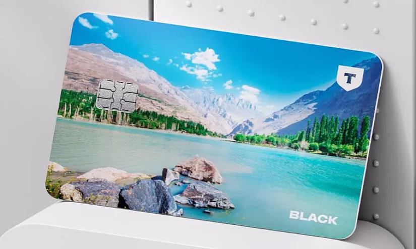 Российский «Т-Банк» упростил оформление кредитных карт для иностранных граждан