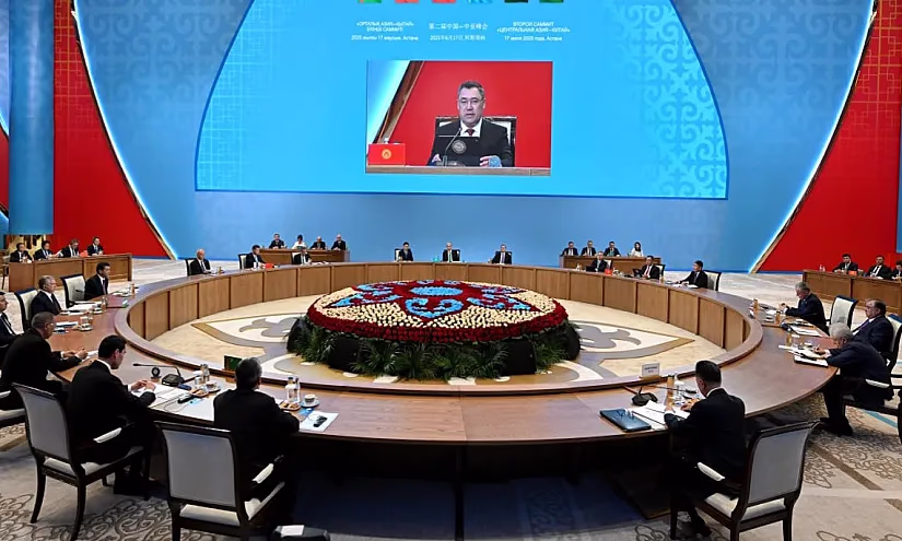 Кыргызстан расширяет инвестиционные связи с Китаем в рамках новых соглашений