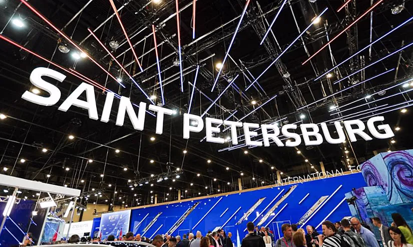 Планы по развитию криптоиндустрии и переговоры с партнерами - инициативы и встречи делегации Кыргызстана на полях ПМЭФ-2025