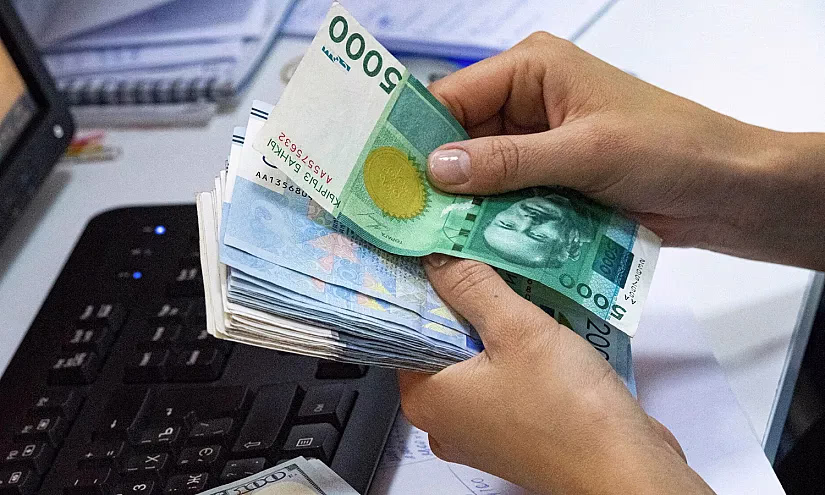 В Кара-Суу расследуют схему мошенничества с кредитами: десятки пострадавших