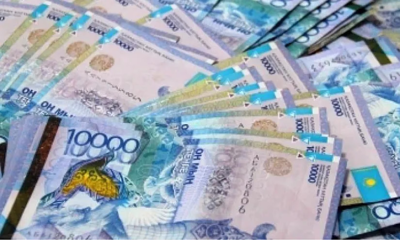 Кыргызстанда казак теңгеси менен операцияларга коюлган убактылуу чектөө узартылды