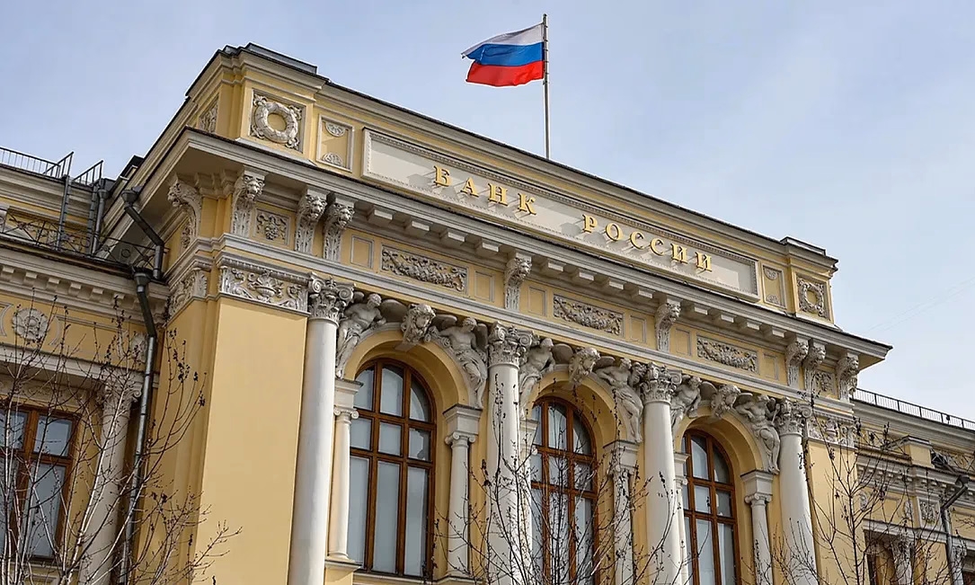 Банк России выпустил инвестиционные монеты «Георгий Победоносец»