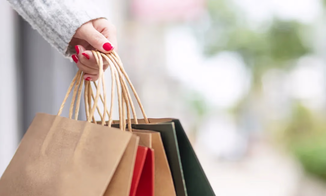 Почему повышенная зарплата не делает богаче: эффект инфляции образа жизни