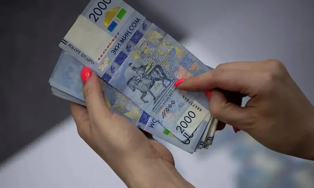 Рост есть, но не у всех: где в Кыргызстане зарплаты выросли быстрее всего