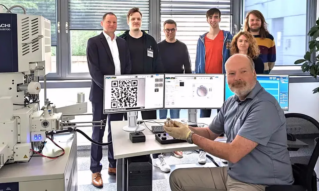 Кто и когда создал один из самых маленьких QR-кодов в мире