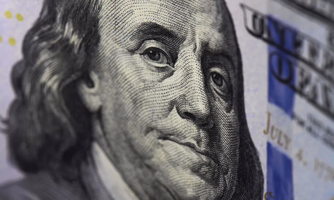 НБ КР приостановил работу двух обменок, одна из них уже нарушала законодательство