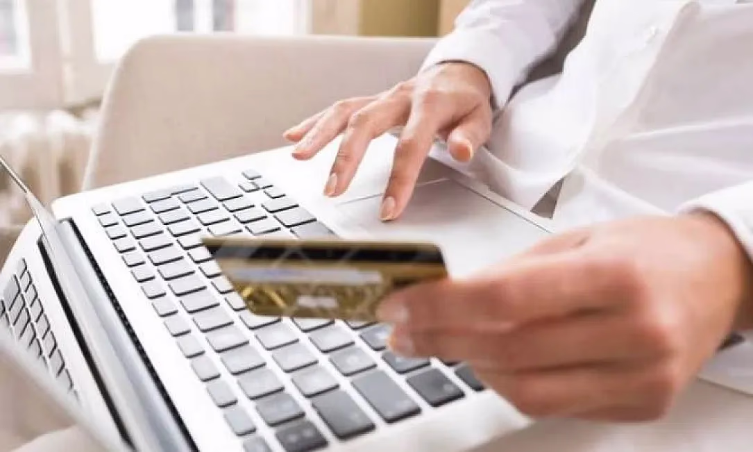 Электрондук акчаны мурастоо мыйзамы Жогорку Кеңеште колдоо тапты