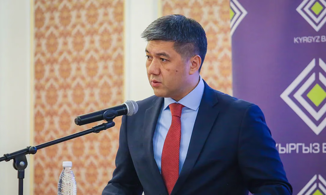 Мелис Тургунбаев покидает пост председателя Нацбанка: Вспомним его заслуги