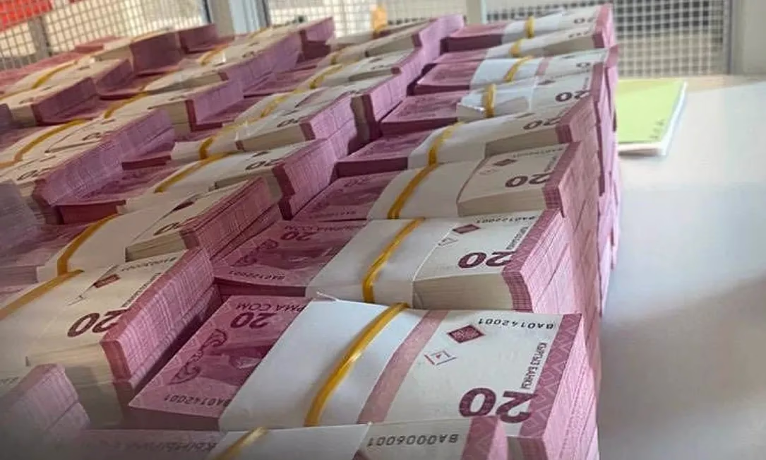 Садыр Жапаров объявил о запуске собственного производства сома в Кыргызстане