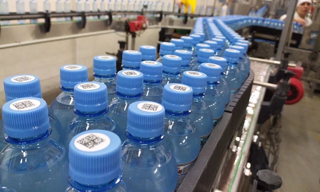 Маркировка воды принесла 2,8 млрд сомов в бюджет Кыргызстана