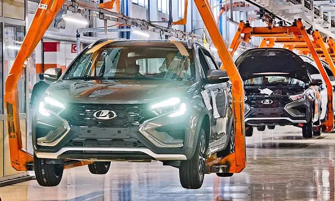 Орусия менен Кыргызстан Lada автоунаасын биргелешип чыгарууну карап жатышат