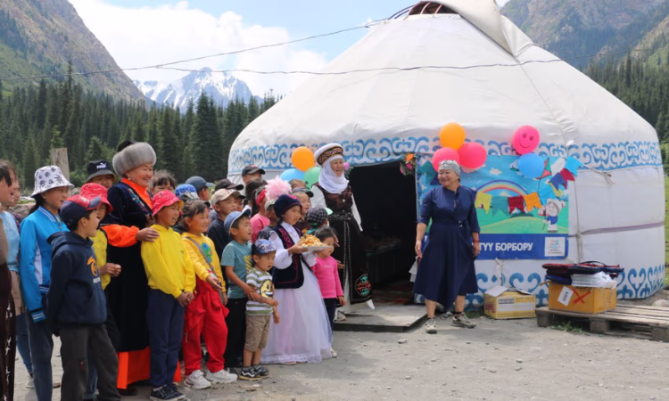FINCA Банк укомплектовал три садика на джайлоо